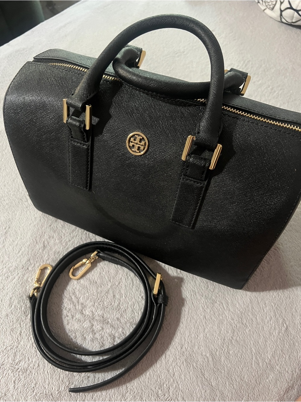 Tory Burch Robinson Satchel Black